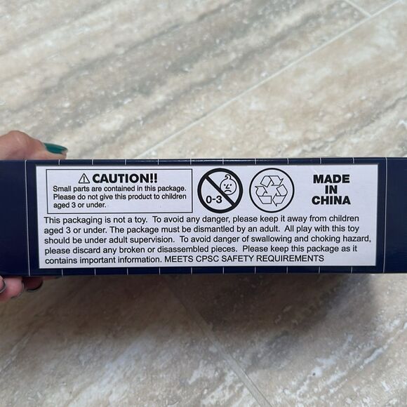 NIB Yankees limited edition, WB Mason truck - Picture 6 of 6